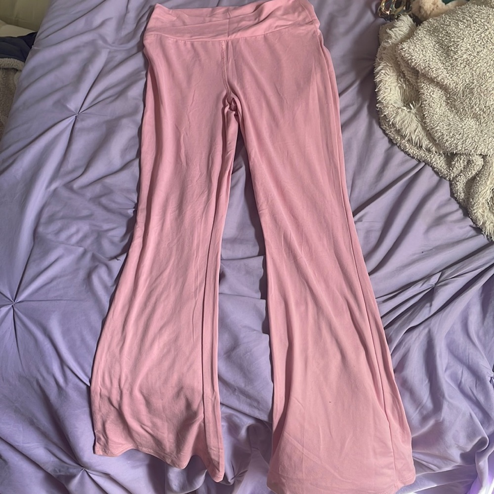 Maurice’s pink flare leggings